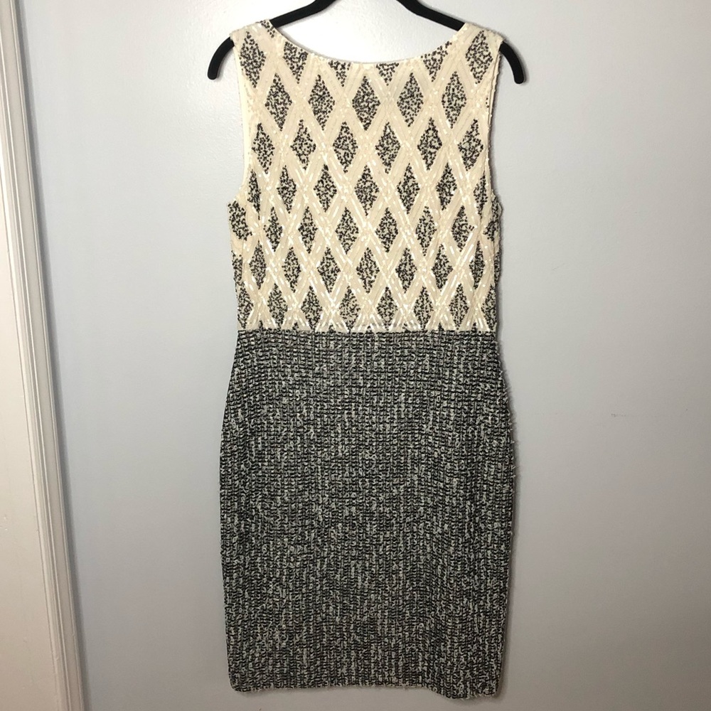 St. John Tweed and Sequin Sleeveless Dress Size 6